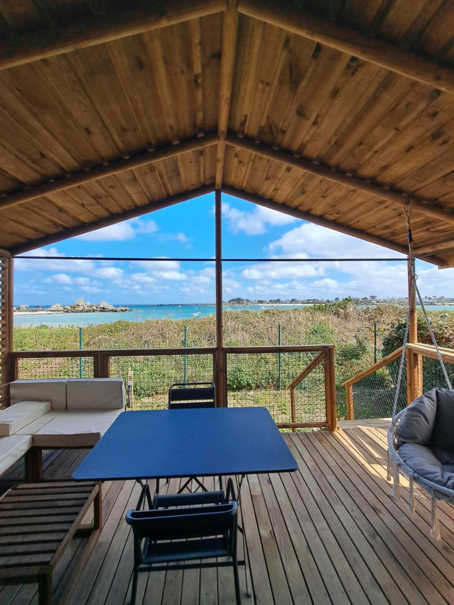 Camping De La Cote Des Legendes Brignogan-Plages Oda fotoğraf